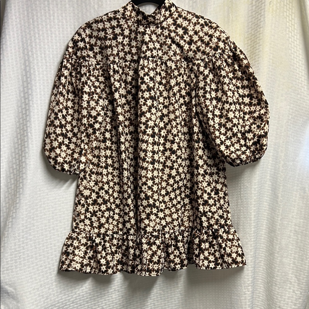 Anthropology Cream and Brown Star Print Puff Sleeve Dress. 3 buttons at neck.